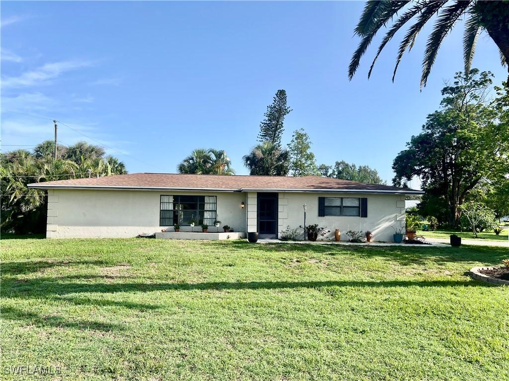 1409 Scenic St., Lehigh Acres, FL 33936