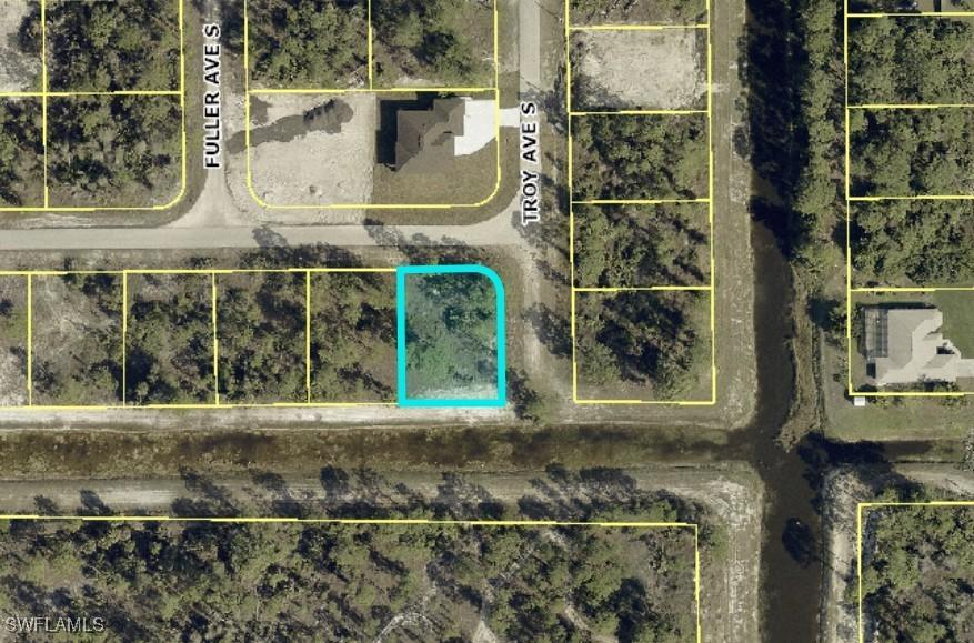660 Ames St., Lehigh Acres, FL 33974