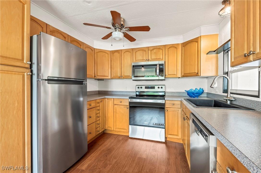 40 Le Mans Dr., Naples, FL 34112
