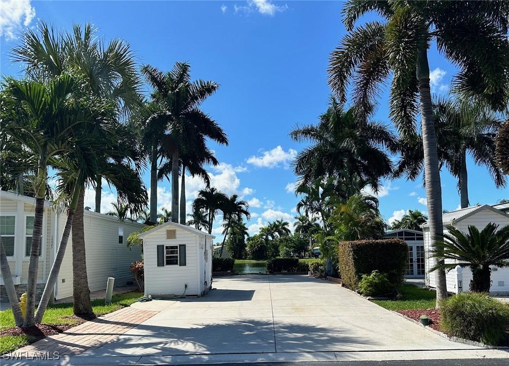 1221 Diamond Lake Cir., Naples, FL 34114