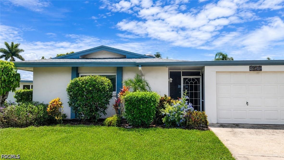 5549 Westwind Ln., Fort Myers, FL 33919
