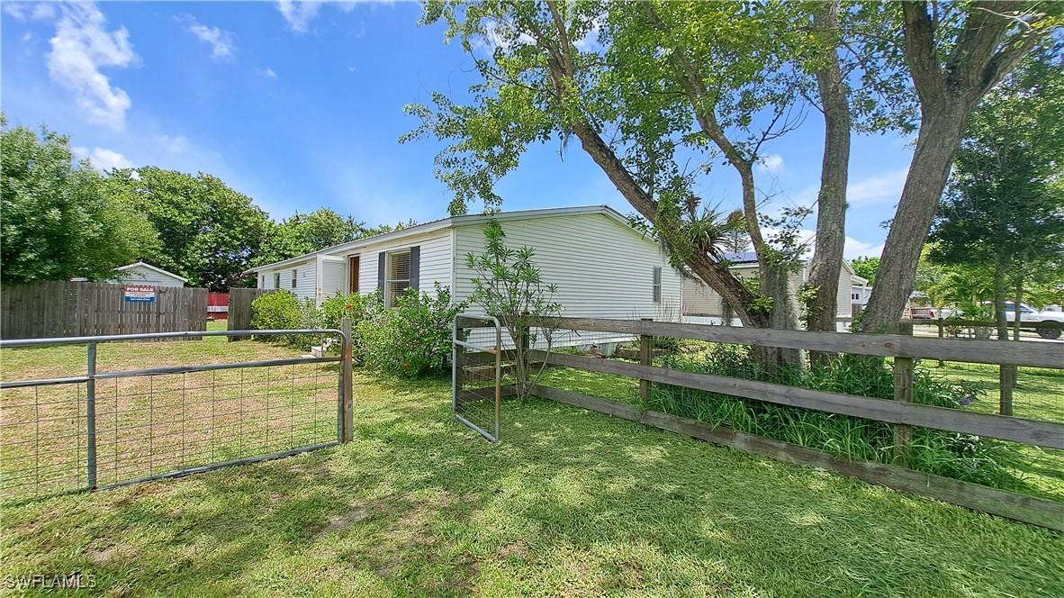 832 Redish Cir., Clewiston, FL 33440