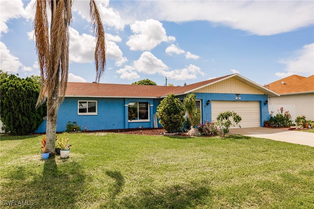 1902 SE 15th Pl., Cape Coral, FL 33990
