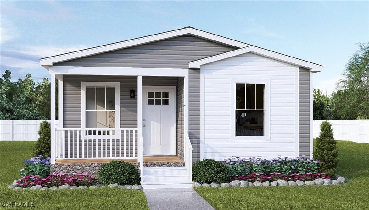 93 Sycamore Ln., Fort Myers, FL 33908