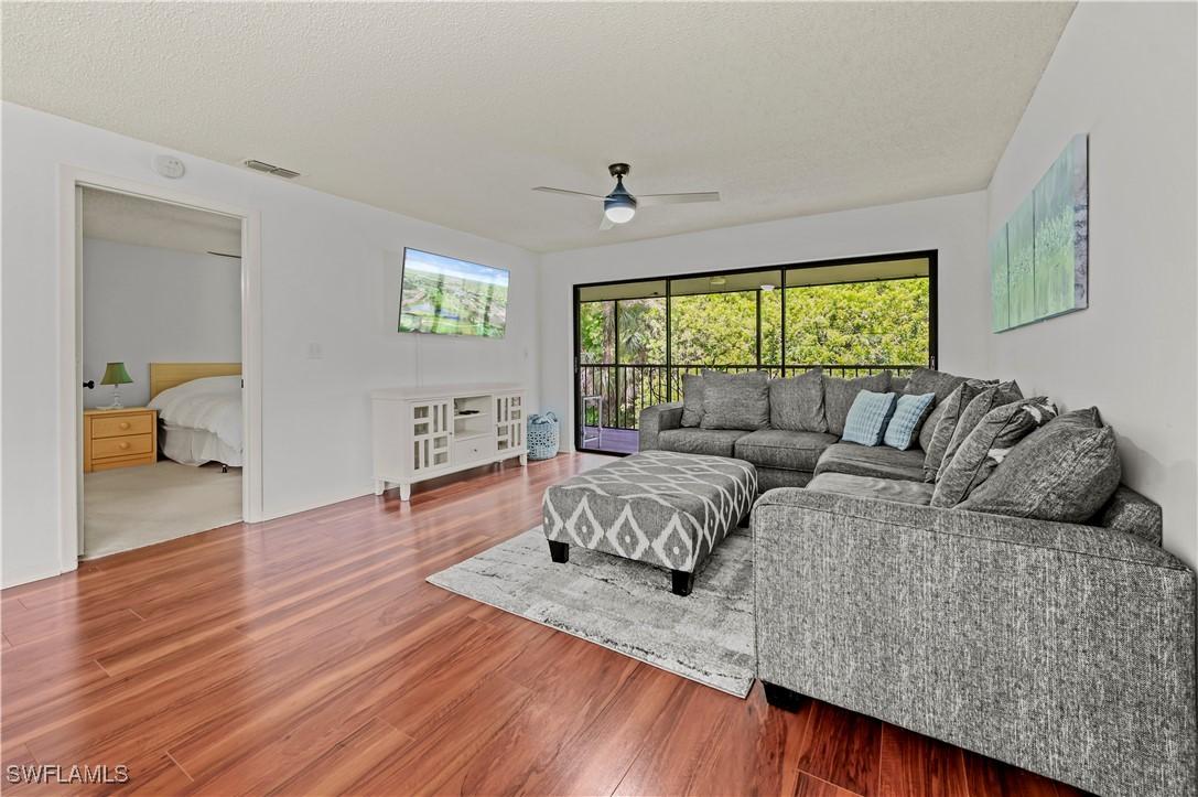 240 Pebble Beach Cir. #F206, Naples, FL 34113