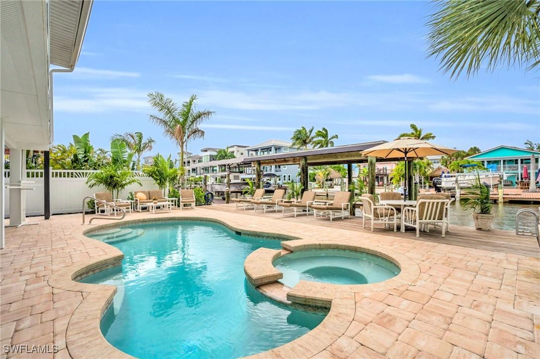 218 Primo Dr., Fort Myers Beach, FL 33931
