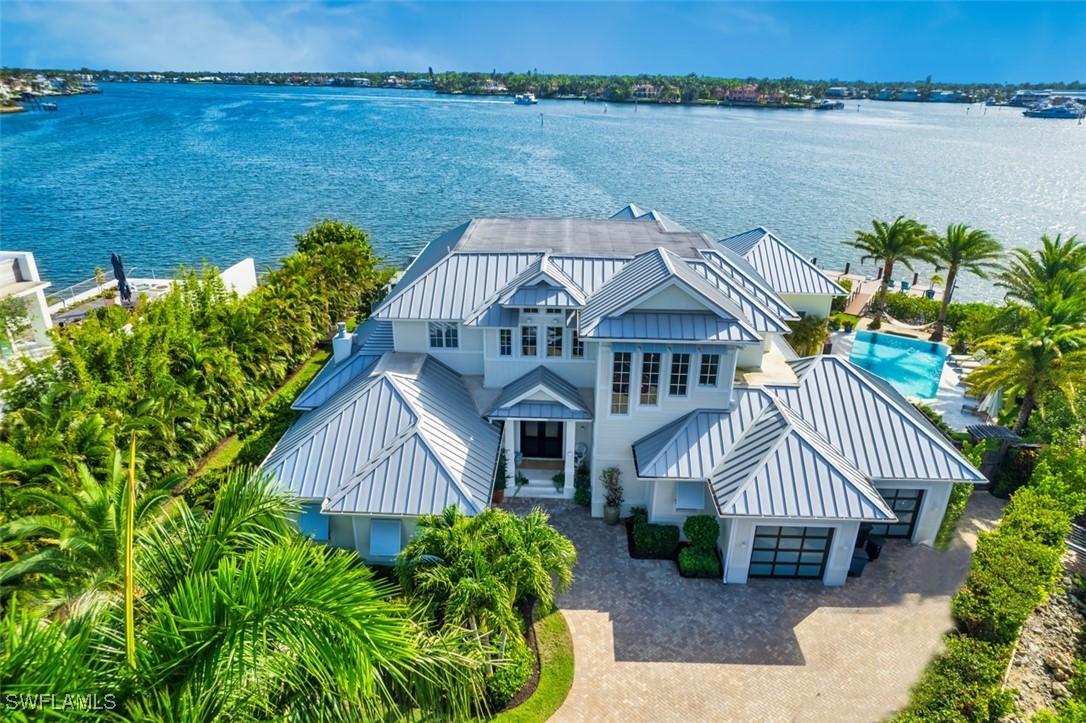 1340 Jewel Box Ave., Naples, FL 34102