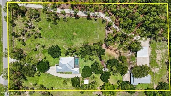 4740 5th Ave., Naples, FL 34119