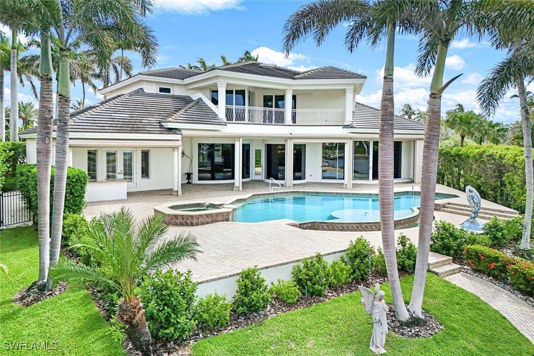 384 Mooring Line Dr., Naples, FL 34102