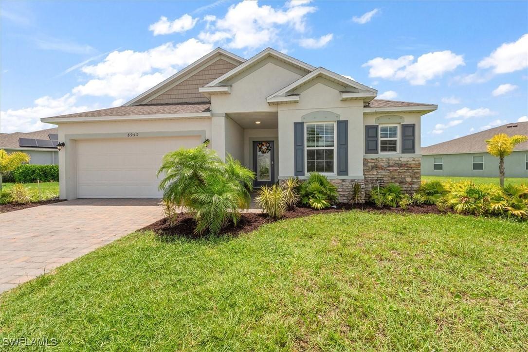 8959 Cascade Price Cir., North Fort Myers, FL 33917