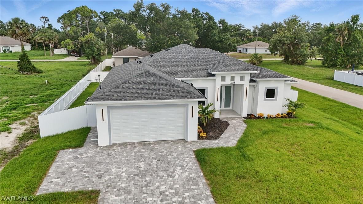1923 S Gator Cir., Cape Coral, FL 33909