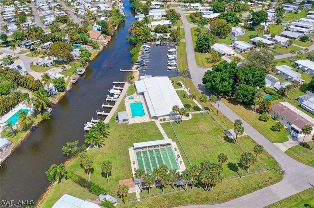 4 Henderson Dr., Naples, FL 34114