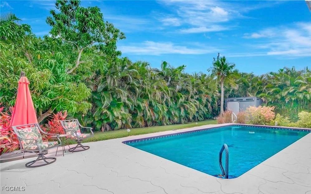 2127 SW 49th Ter., Cape Coral, FL 33914