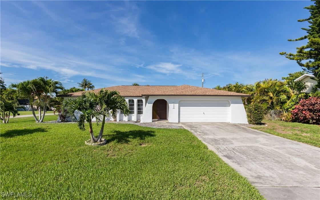 3720 SE 12th Pl., Cape Coral, FL 33904