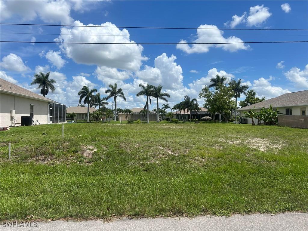 205 Aviation Parkway Pkwy., Cape Coral, FL 33904
