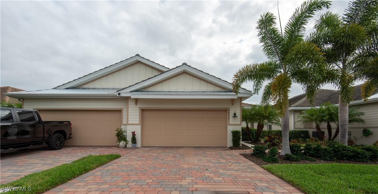 14727 Edgewater Cir., Naples, FL 34114