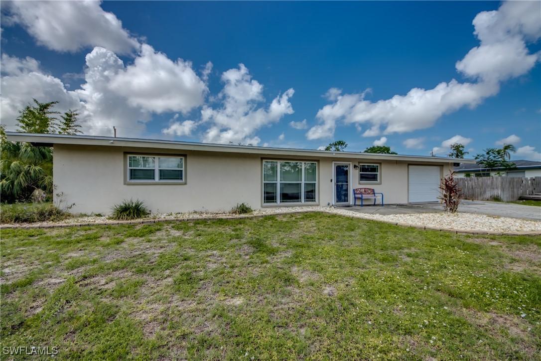 2342 Dover Ave., Fort Myers, FL 33907
