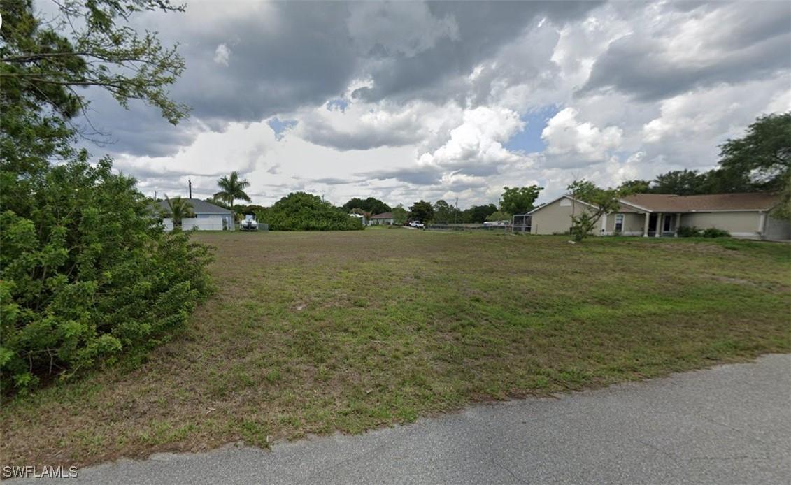 1915 NE 27th Ter., Cape Coral, FL 33909