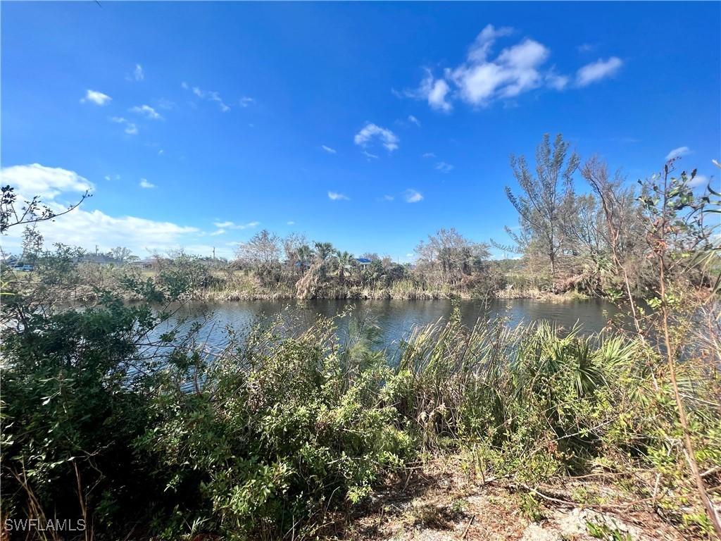 3024 NE 6th Ave., Cape Coral, FL 33909