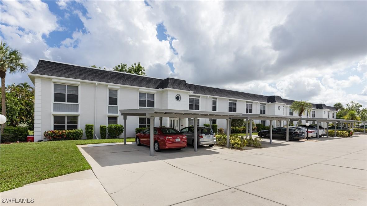 6884 Sandtrap Dr. #4, Fort Myers, FL 33919