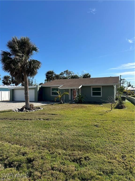 3471 Papaya St., St. James City, FL 33956