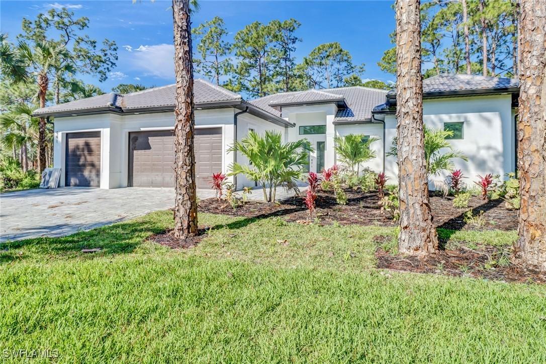 491 9th St., Naples, FL 34117