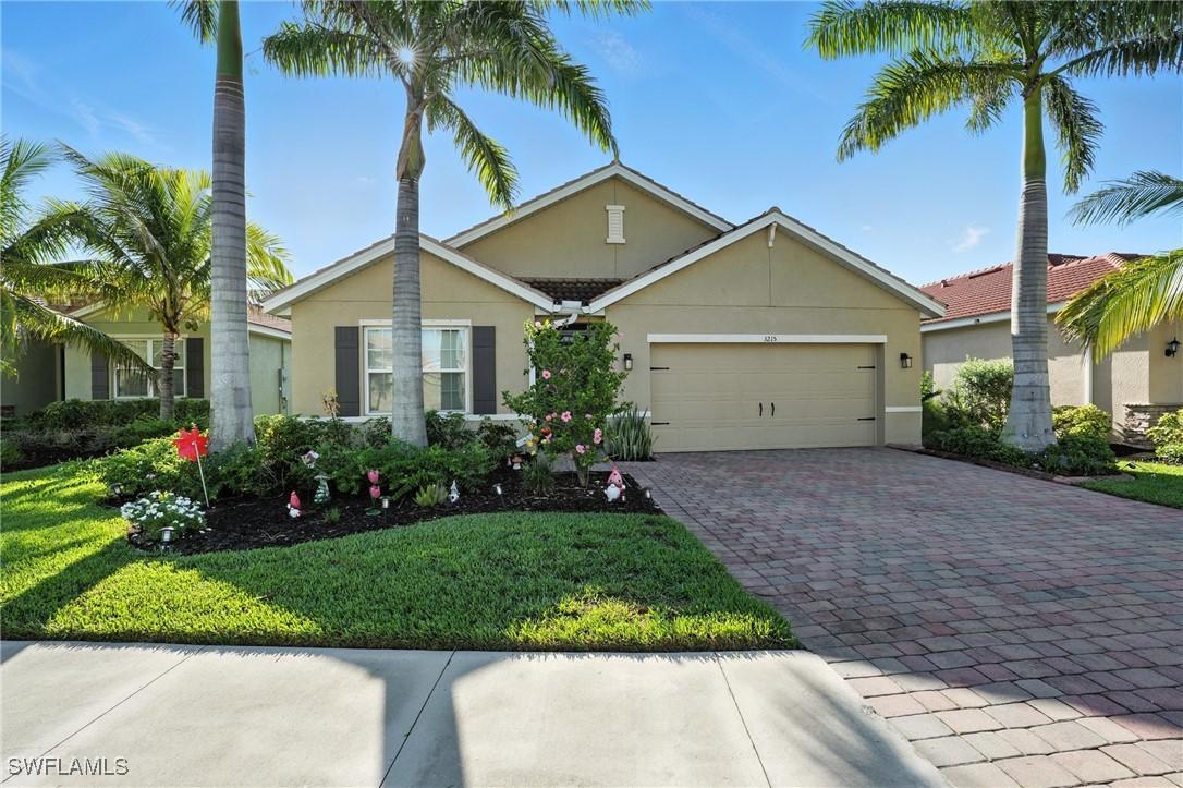 3215 Birchin Ln., Fort Myers, FL 33916