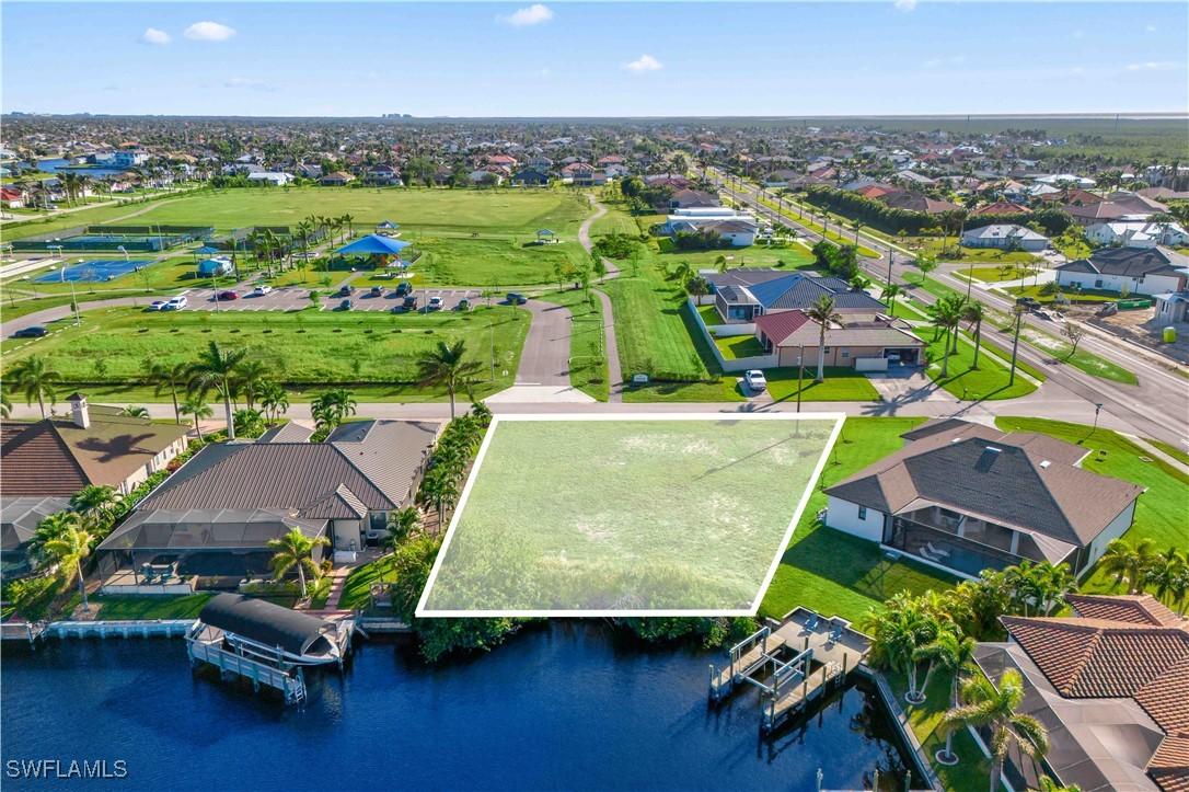 2719 SW 43rd Ter., Cape Coral, FL 33914