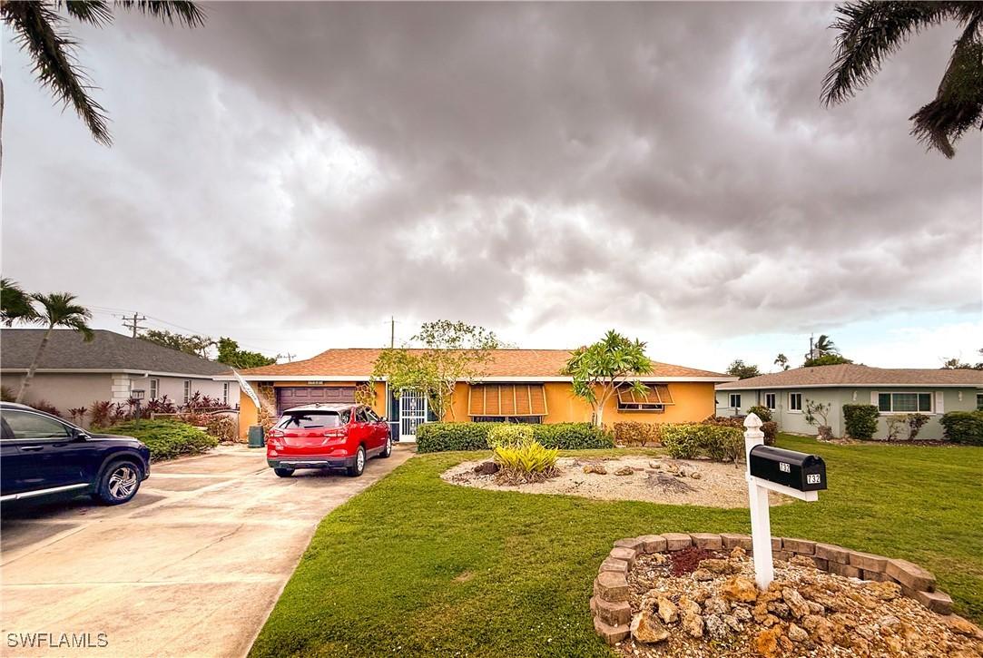 732 Sesame Ct., Cape Coral, FL 33904