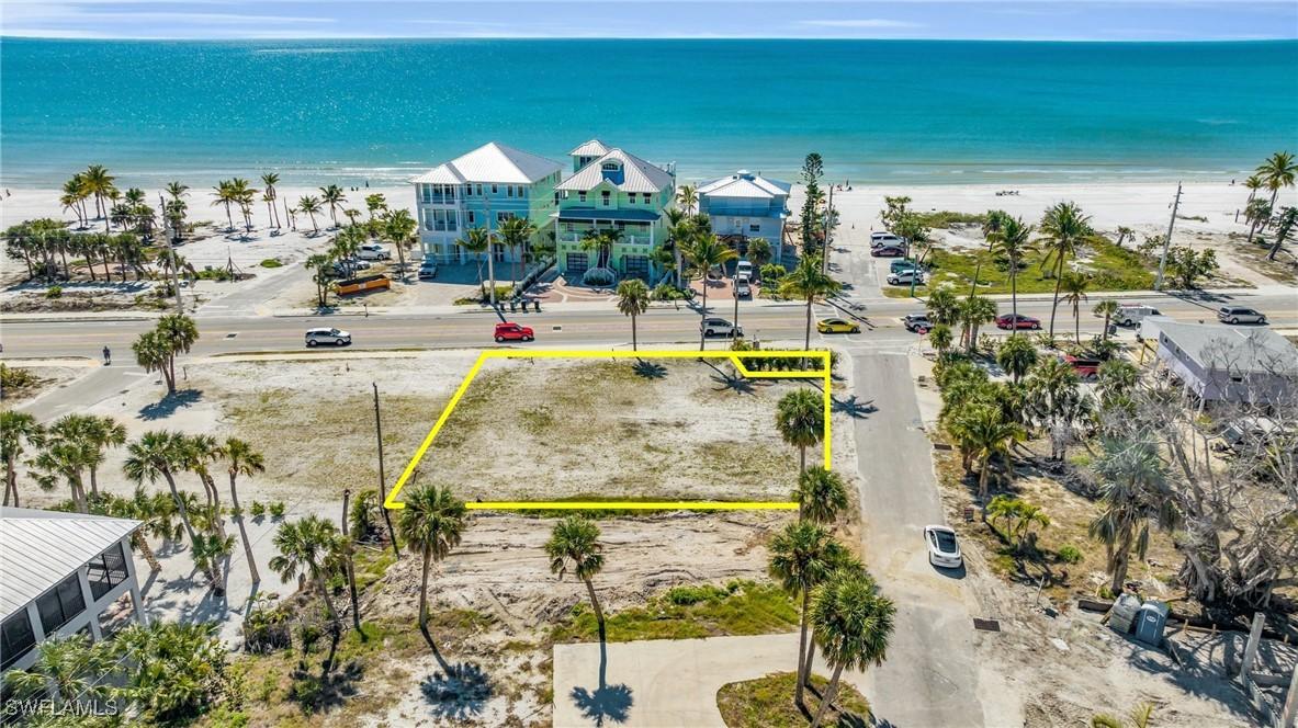 96 Hercules Dr., Fort Myers Beach, FL 33931