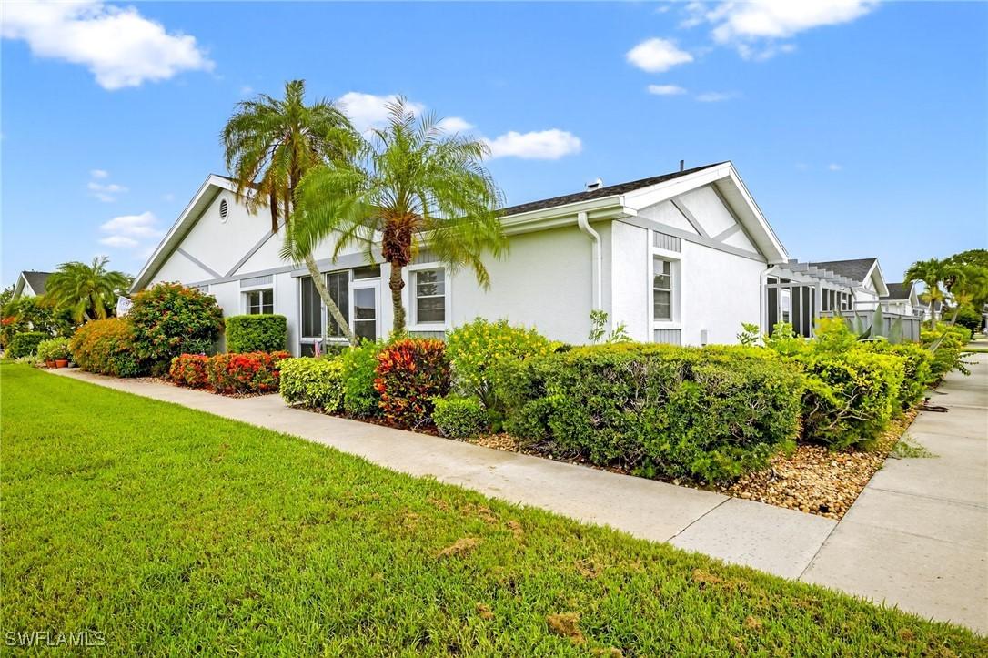 6886 Bogey Dr., Fort Myers, FL 33919