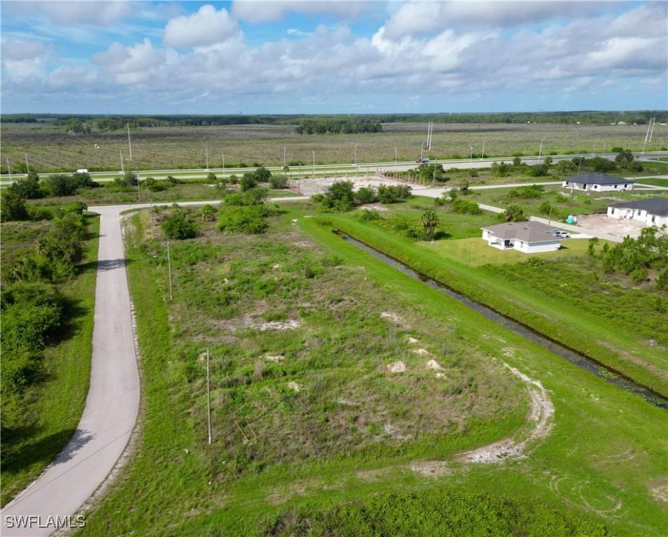 1009 Kirkwood St., Lehigh Acres, FL 33974
