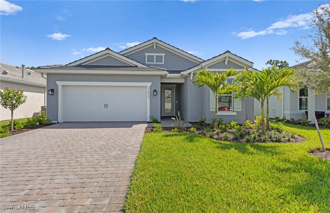 7577 Paradise Tree Dr., North Fort Myers, FL 33917