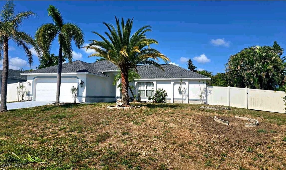 210 NE 9th Pl., Cape Coral, FL 33909