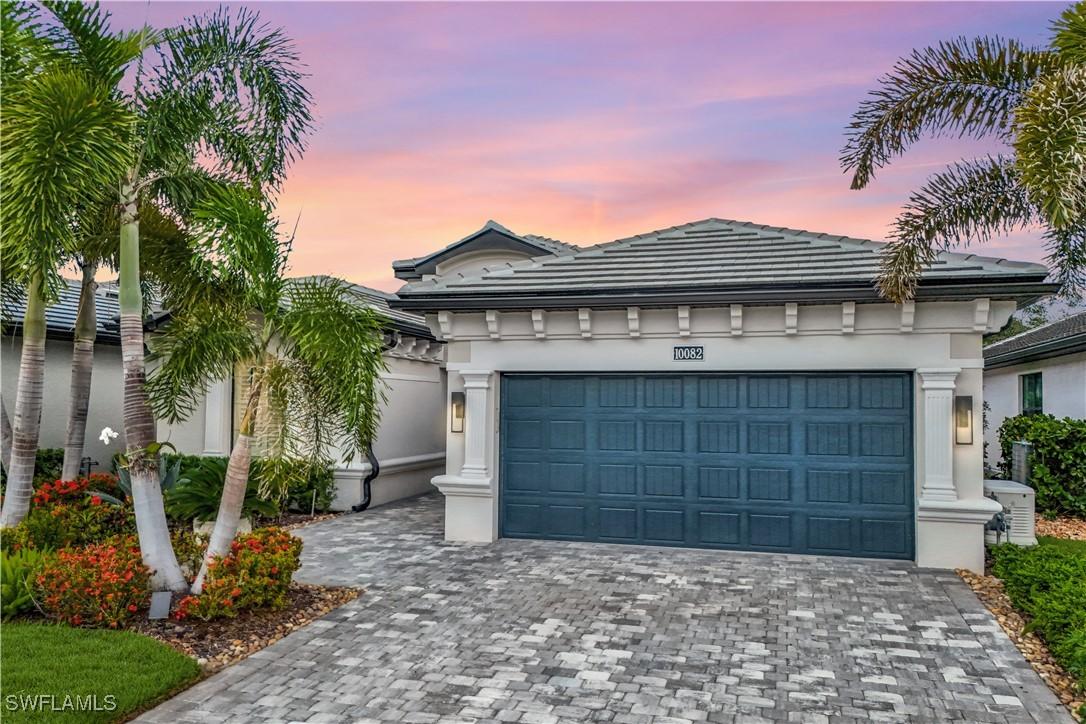 10082 Palazzo Dr., Naples, FL 34119