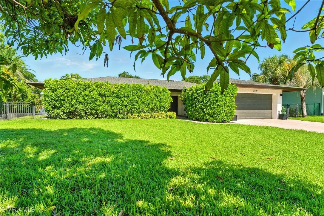 2491 43rd St., Naples, FL 34116