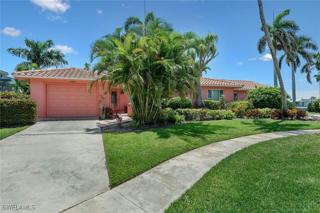 848 Buttonwood Ct., Marco Island, FL 34145