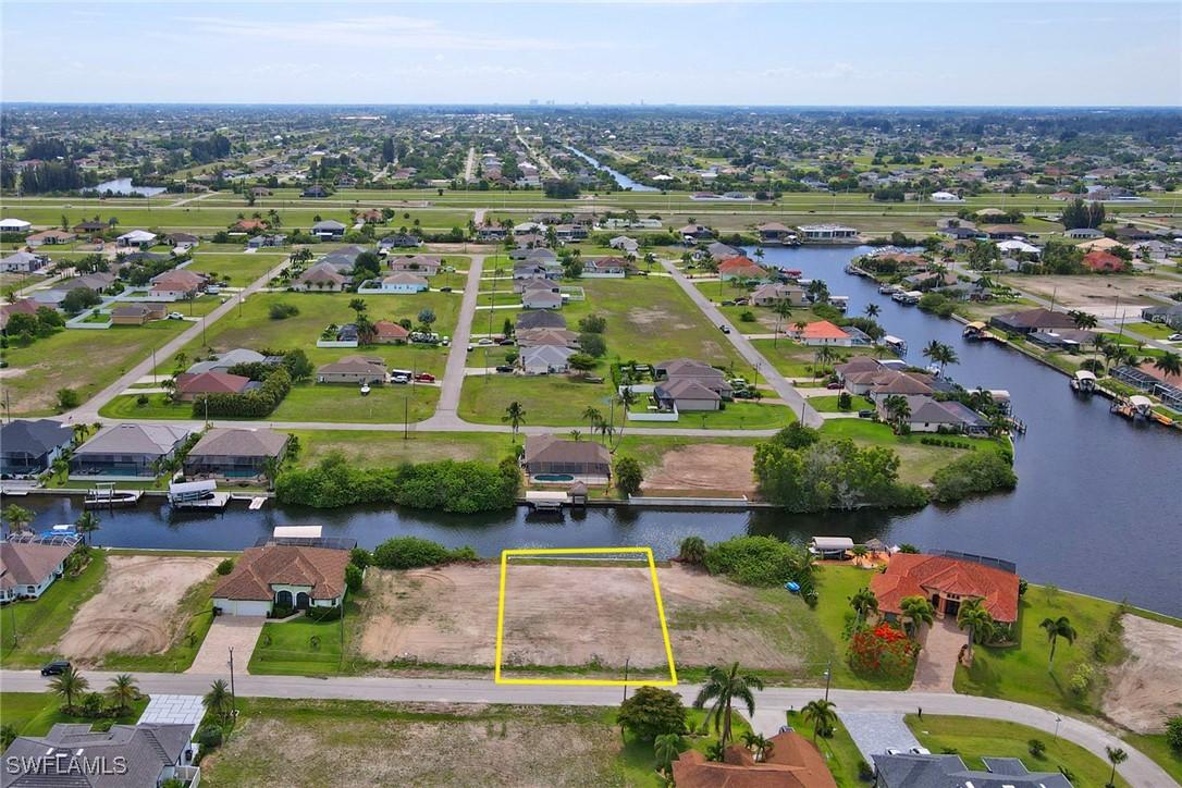 411 NW 35th Pl., Cape Coral, FL 33993