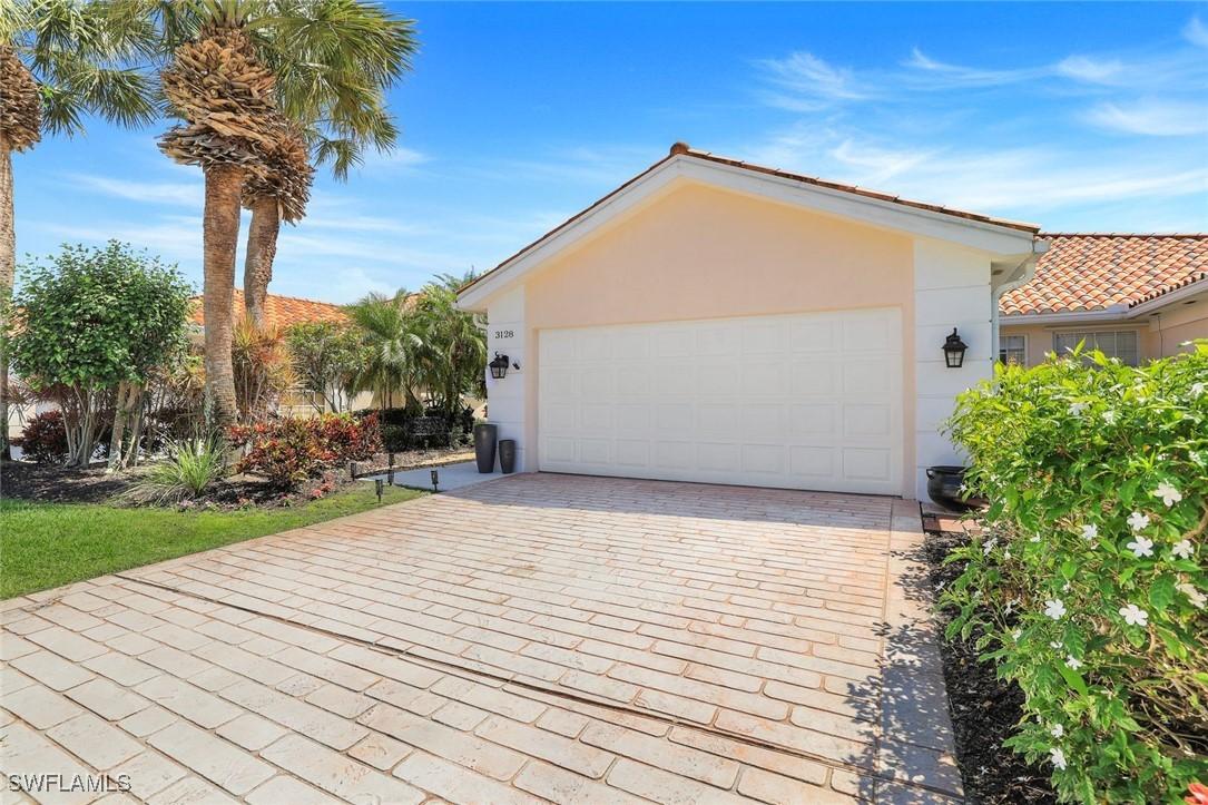 3128 Andorra Ct., Naples, FL 34109