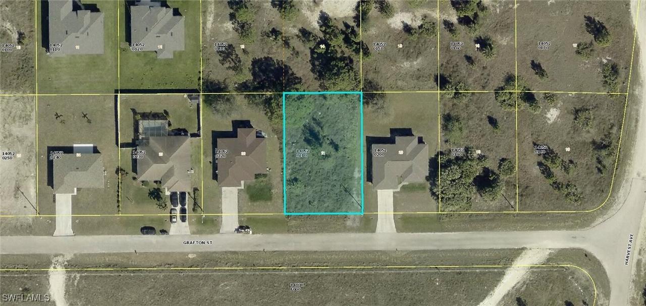 945 Grafton St., Lehigh Acres, FL 33974
