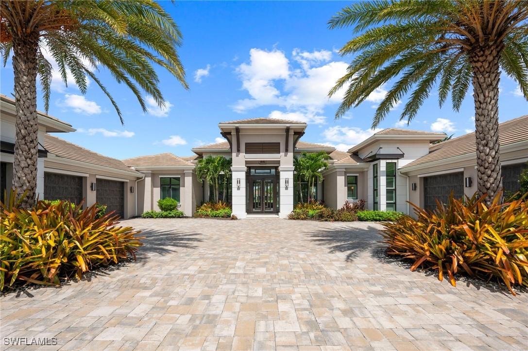 4297 Deephaven Ln., Naples, FL 34119