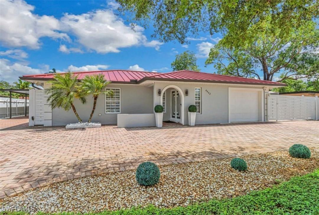 4442 18th Ave., Naples, FL 34116