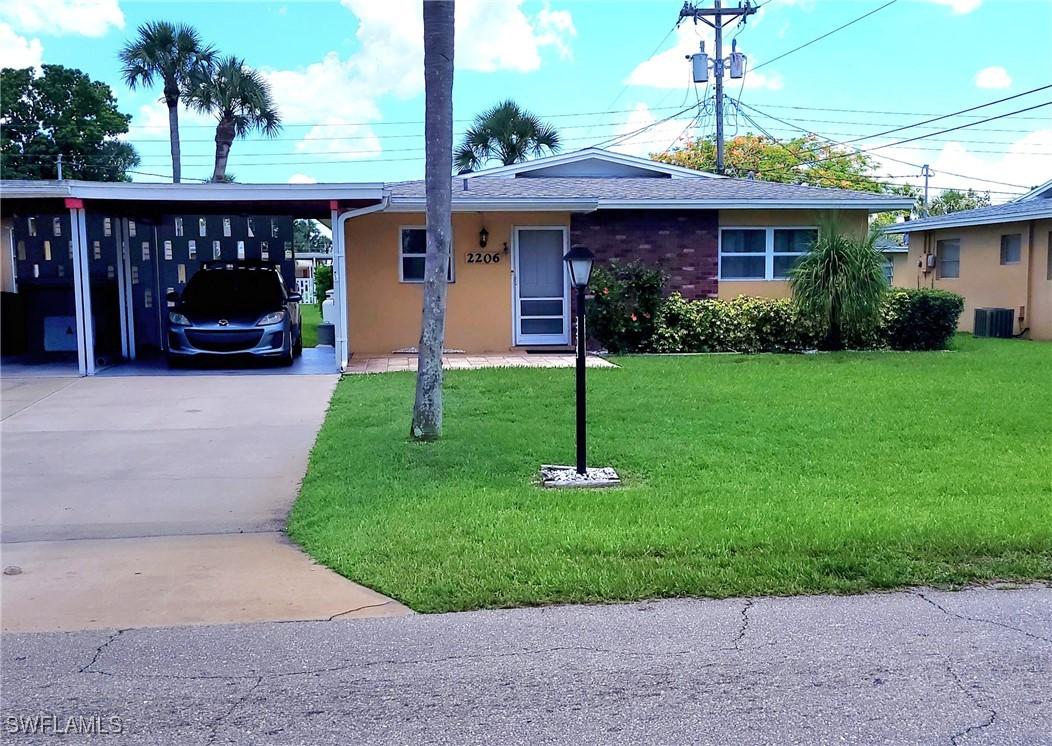 2206 E 6th St., Lehigh Acres, FL 33936
