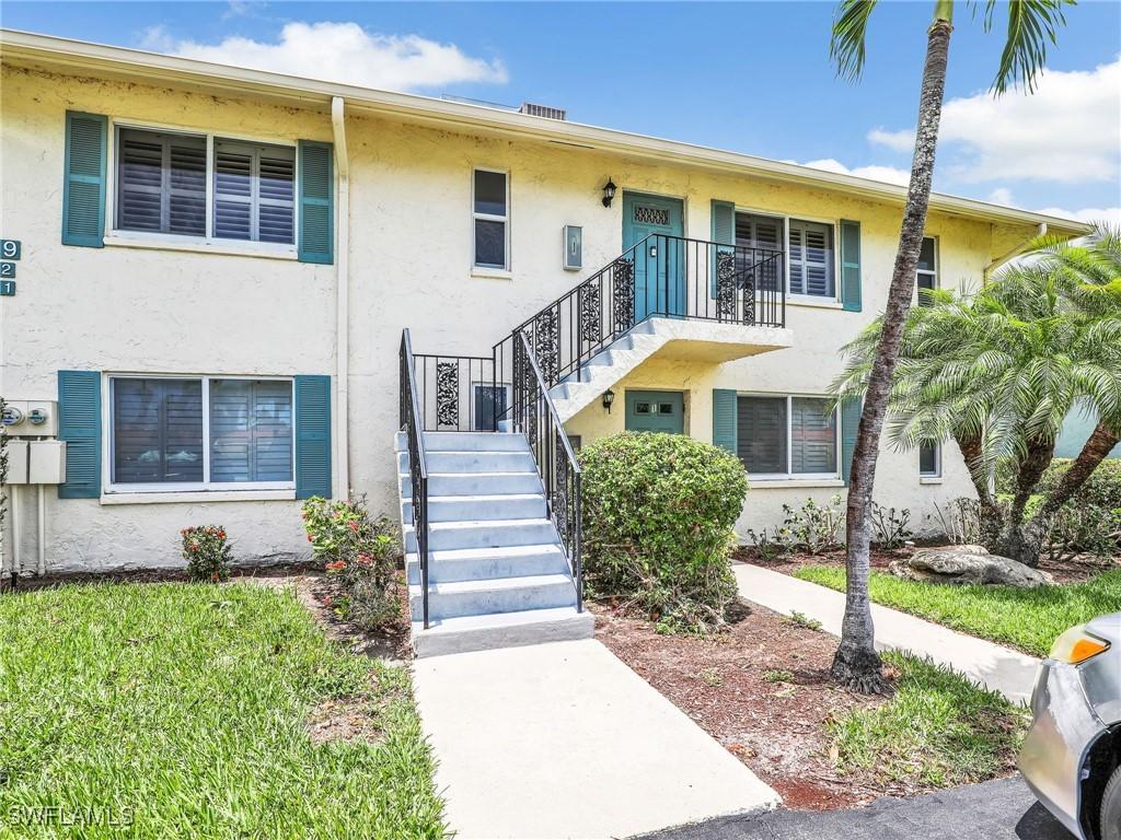 119 Harrison Rd. #16, Naples, FL 34112