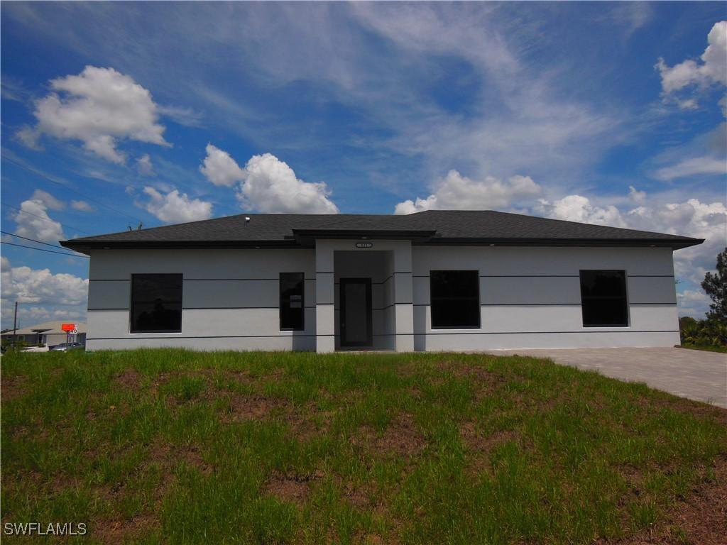 821 Bell Blvd., Lehigh Acres, FL 33974