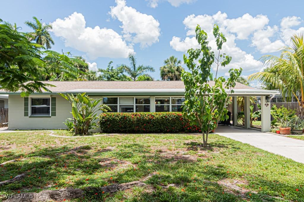 1413 Davis Dr., Fort Myers, FL 33919