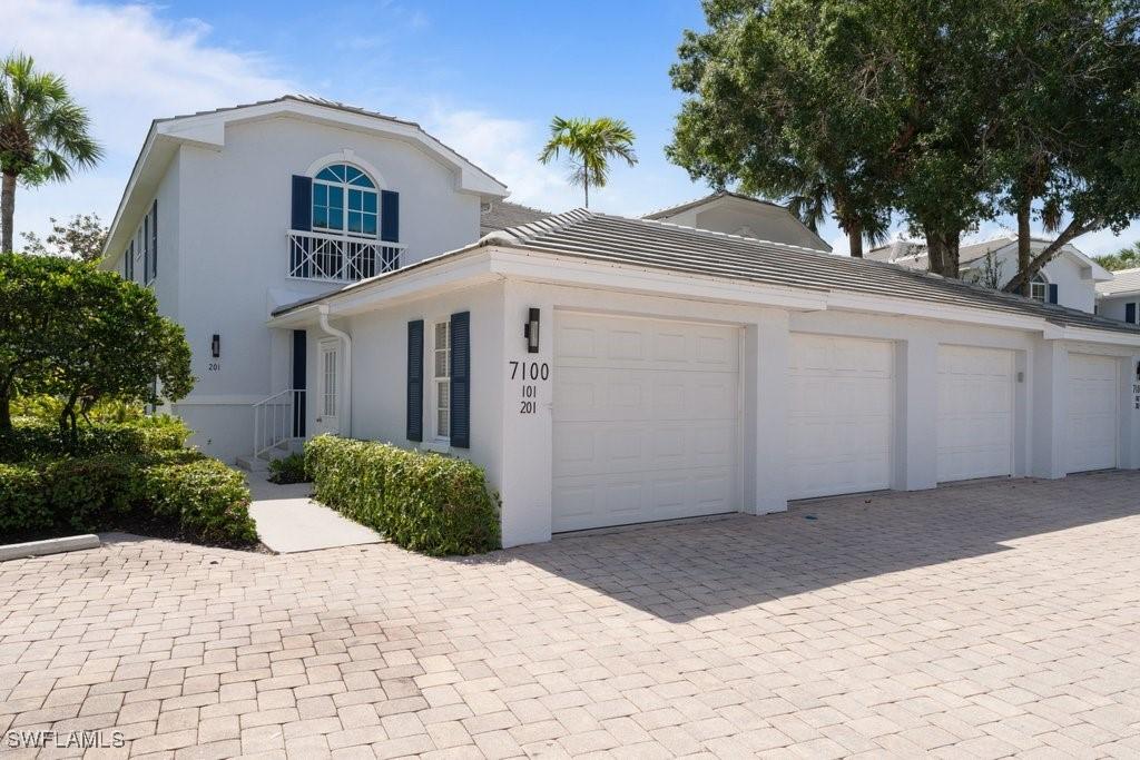 7100 Barrington Cir. #4, Naples, FL 34108