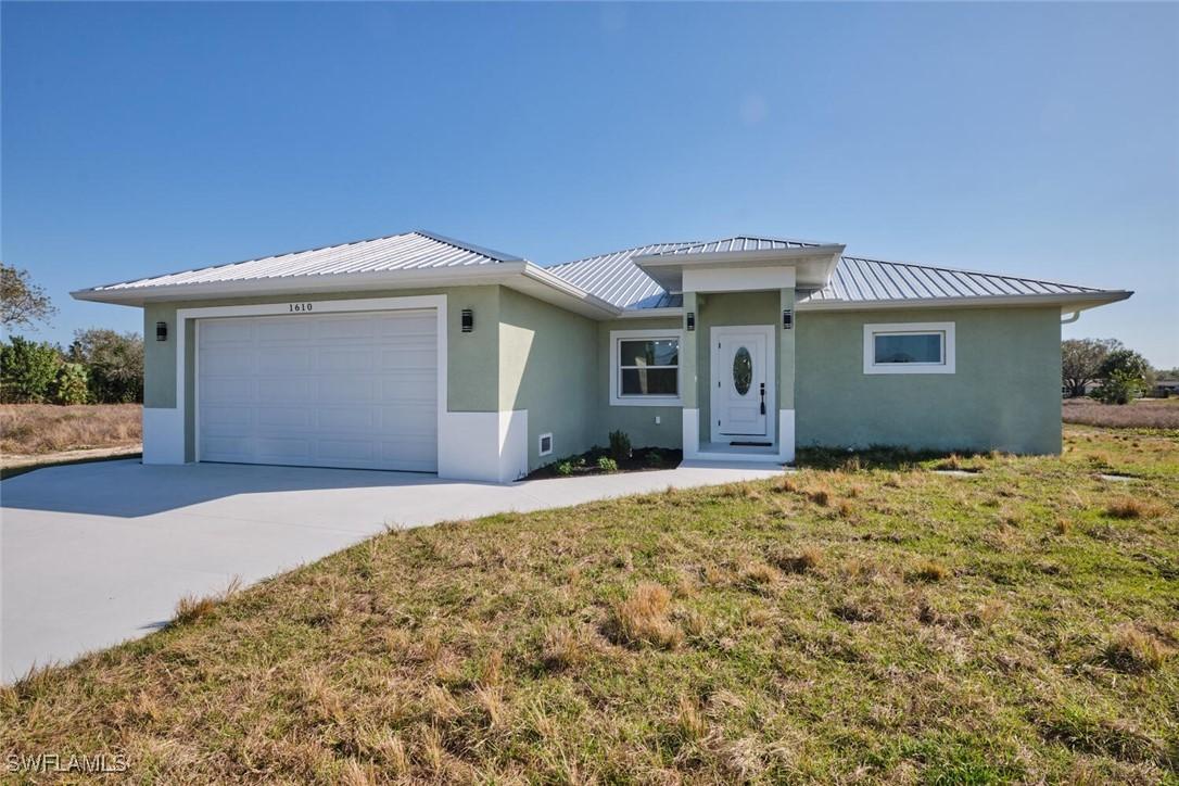 1610 Robert Ave., Lehigh Acres, FL 33972