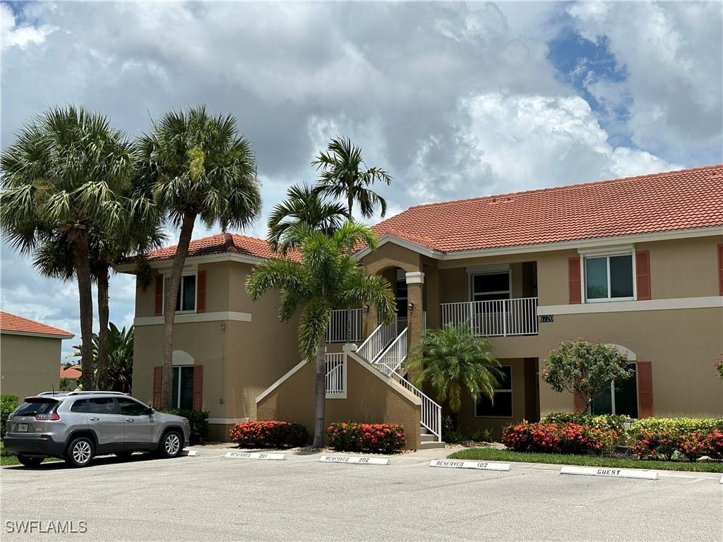6720 Huntington Lakes Cir. #202, Naples, FL 34119