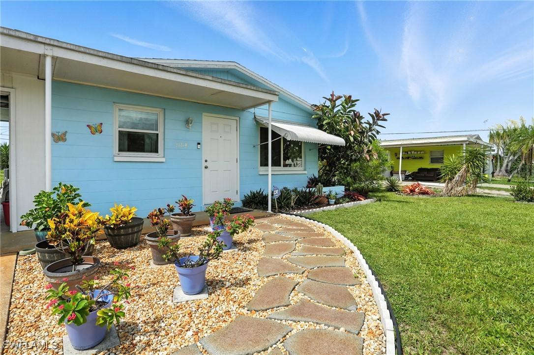 1164 Navajo Ave., Lehigh Acres, FL 33974
